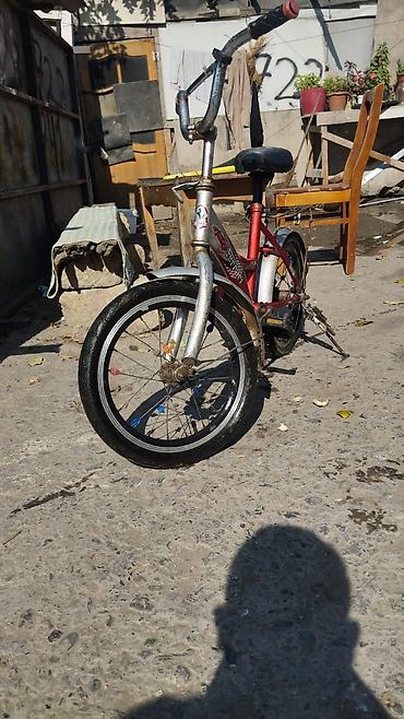 qacis velosipedi: Salam "Ferrari" velosipedi 16lıq işlək vəziyyətdə kim istəsə əlaqə — 1