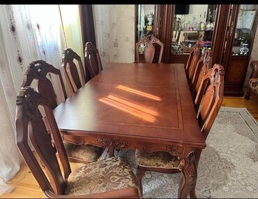 Masa və oturacaq dəstləri: Qonaq otağı üçün, İşlənmiş, Kvadrat masa, 8 stul