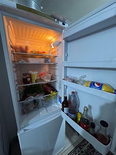 холодильник ман: Холодильник Indesit, Б/у, Двухкамерный, 5 * 185 * 5 — 3