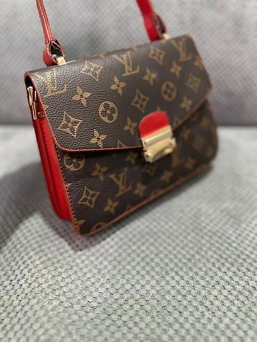 Чехлы: Компактные кожаные чехлы-кошельки для наушников/мелочей. - Материал — 11