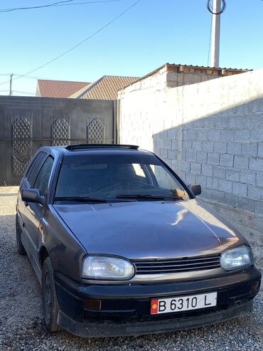 audi 100 машина: Volkswagen Golf: 1993 г., 1.6 л, Механика, Бензин