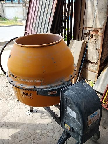 Бетоносмеситель ROLF TOP-210L
Аренда по суточно at lalafo.kg Бетоносмеситель ROLF TOP-210L
Аренда по суточно