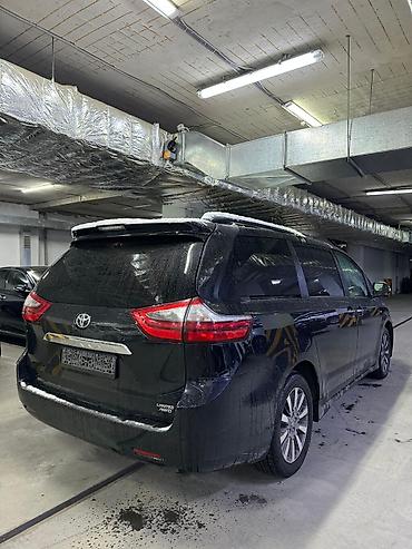 Toyota: Toyota Sienna: 2019 г. — 4