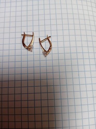 залез под одеяло к спящей: Золотые серьги с фианитами - Материал: металл теплого золотистого