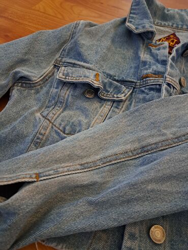 Ostale jakne, kaputi, prsluci: Zenska kratka teksas jakna, nova vel S .Italijanska nenosena na lalafo.rs — 7 Ostale jakne, kaputi, prsluci: Zenska kratka teksas jakna, nova vel S .Italijanska nenosena — 7