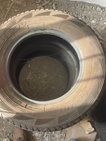 Təkərlər: Yeni Şin Lassa 265 / 70 / R 18 — 14