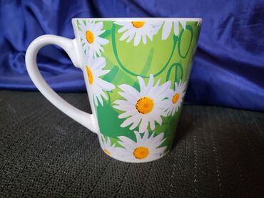 Čaše: Solja nova,vintaz porcekanska. Univerzalna solja. Visina. 9,5cm — 1