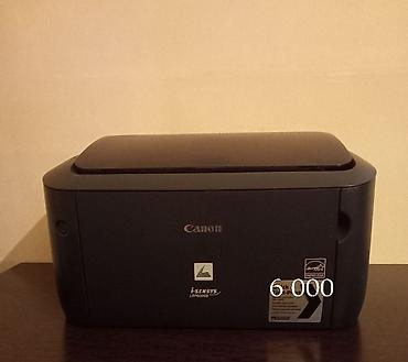 Пластиковые столы: Набор разнородных товаров: 1) Прямоугольный стол светлого цвета - — 7