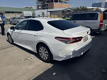Toyota: Toyota Camry: 2020 г., 2.5 л, Автомат, Гибрид, Седан — 4