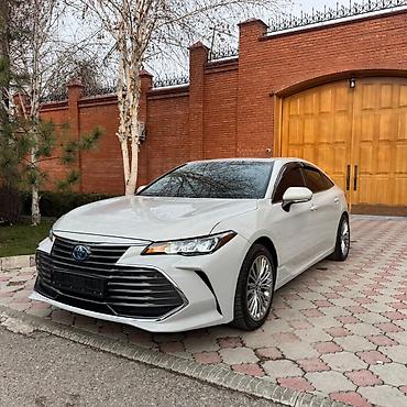 Toyota: Toyota Avalon: 2022 г., 2.5 л, Гибрид — 1