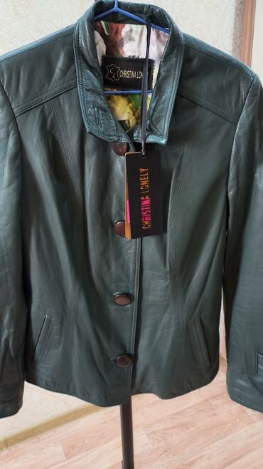 Кожаные куртки: Куртка женская, кожаная размер M,L новая Турция