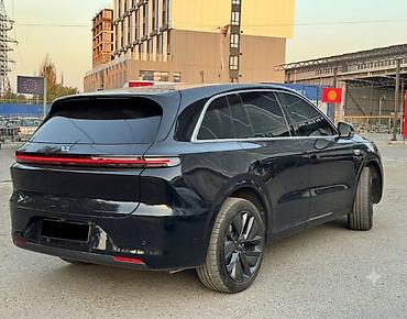 byd e1: Lixiang L6: 2024 г., 1.5 л, Автомат, Гибрид, Кроссовер — 2