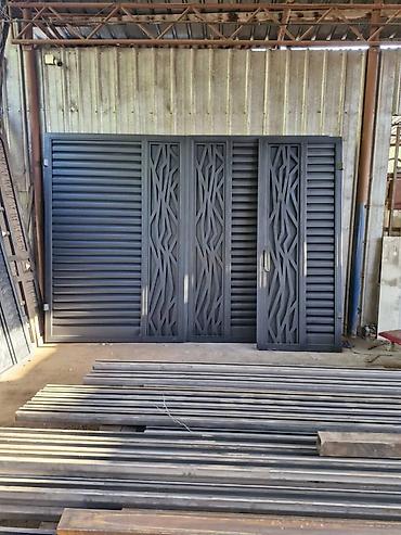 Распашные ворота: Металлические ворота с декоративными панелями .Ферма и навесом любой — 39