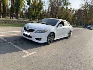 полик на авто: Toyota Camry: 2010 г., 2.5 л, Автомат, Бензин, Седан