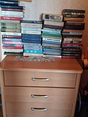 письменные столы цена: 100 сом/ш любая книга