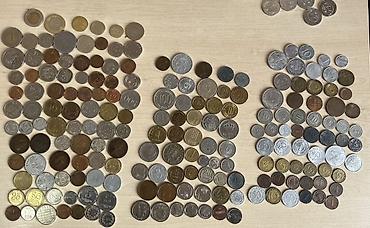 чехословакия: Продаю личную коллекцию монет, бон, значков. - Набор из нескольких — 4