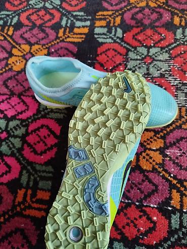 сороко: Легкие футбольные бутсы/сороконожки Nike Mercurial - Модель — 2