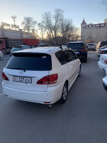 Toyota: Toyota Ipsum: 2002 г., 2.4 л, Автомат, Бензин, Минивэн at lalafo.kg — 4 Toyota: Toyota Ipsum: 2002 г., 2.4 л, Автомат, Бензин, Минивэн — 4