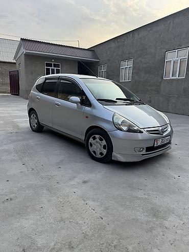 легковой пирсеп: Honda Jazz: 2002 г., Автомат, Бензин, Хэтчбэк — 2
