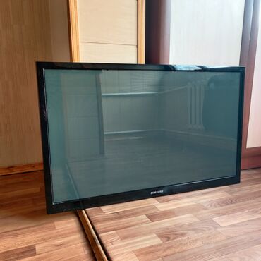 телевизор самсунг плоский экран: Продам телевизор Samsung 43". Экран не работает, ребенок кинул