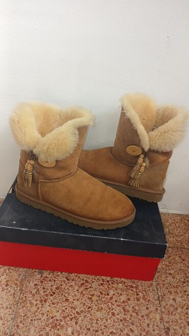 ugg cizme polovne: Ugg čizme, bоја - Braon, 40