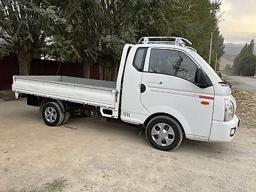 Транспорт: Hyundai Porter II — компактный грузовой бортовой автомобиль. Основные — 4