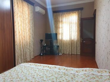 Uzunmüddətli kirayə evlər: 130 kv. m, 3 otaqlı, Kanalizasiya, Kombi, İşıq -da lalafo.az — 14 Uzunmüddətli kirayə evlər: 130 kv. m, 3 otaqlı, Kanalizasiya, Kombi, İşıq — 14