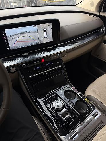 Kia: Kia Carnival: 2022 г., Минивэн — 34