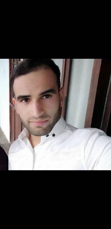 Əyləncə, idman: Bağ evində qalmaq şərtilə bağa baxmağa falan iş axtarırıq.İki nəfər
