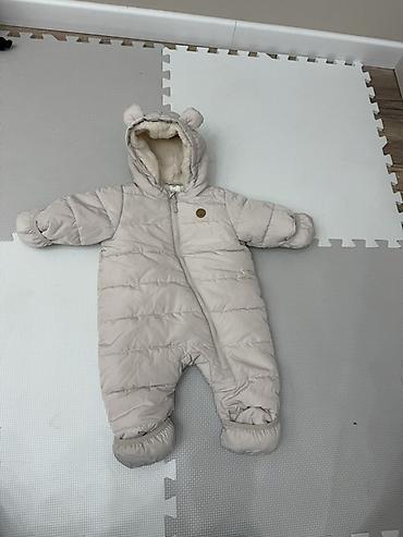 Детский зимний комбинезон H&M - Размер по ярлыку: EUR 62 / US 3M