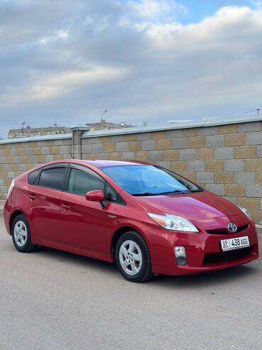 Toyota: Toyota Prius: 2011 г., 1.8 л, Вариатор, Гибрид, Хэтчбэк