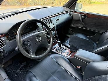 hongqi e: Mercedes-Benz E-Class: 2001 г., 3.2 л, Автомат, Бензин, Седан — 4