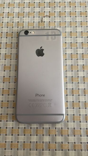 Apple iPhone: IPhone 6, 64 GB, Gümüşü, Qırıq, Barmaq izi, Face ID