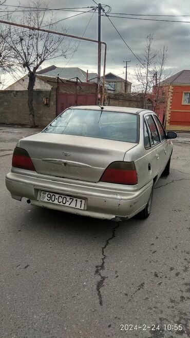 Daewoo: Daewoo Nexia: 1.5 л | 2008 г. Седан