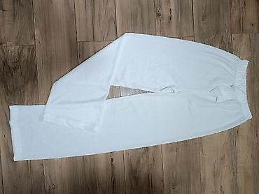prepravka odece: Nove pantalone vel.S. odgovarju M i slabiji L. Tekstura: lagani — 2