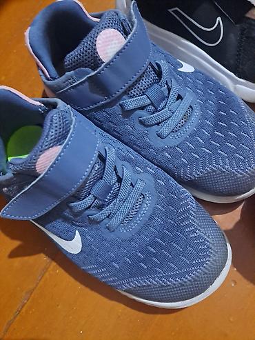красовка новый: Детские кроссовки Nike — 1