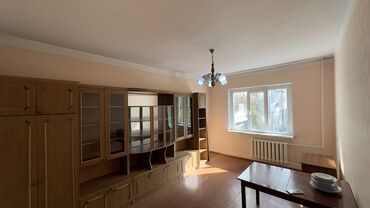 квартира берилет маладая: 2 комнаты, 54 м², 106 серия, 3 этаж, Старый ремонт