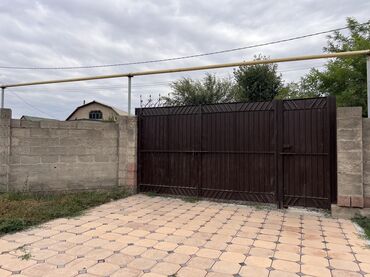 дом район церковь: 285 м², 11 комнат, Утепленный, Теплый пол, Бронированные двери
