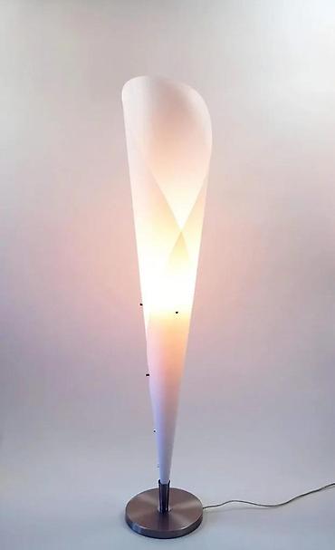 Stilske lampe: Podna lampa Tulip – bela, EU utikač, 1x E27 - Dizajn inspirisan — 5