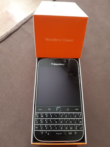blackberry 8100 in Кыргызстан | НАСТОЛЬНЫЕ ПК И РАБОЧИЕ СТАНЦИИ: Blackberry classic q20 16гб (4gLte ) телефон в идеальном состоянии