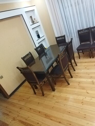 Qonaq otağı üçün, Açılmayan, Dördbucaq masa, 8 stul
