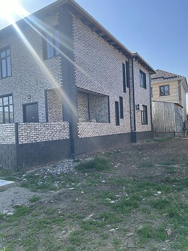 Долгосрочная аренда домов: 180 м², 5 комнат — 2