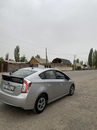 Toyota: Toyota Prius: 2014 г., 1.8 л, Гибрид, Хэтчбэк