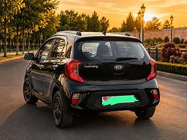 на кия: Kia Picanto: 2018 г., 0.1 л, Автомат, Газ, Хэтчбэк — 2