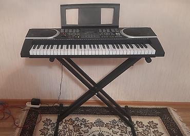 elektro gitarlar: Elektron sintezator – klaviatura və stend ilə - 61 klavişli elektron — 1