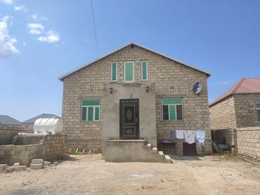 7 mkr satilan heyet evleri: 4 otaqlı, 400 kv. m, Yeni təmirli