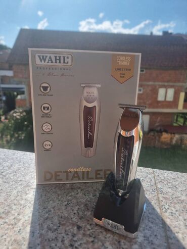 Mašinice za šišanje: WAHL Profesionalna Oprema Wahl Vapor — 21.000 RSD Wahl Magic Clip — — 7