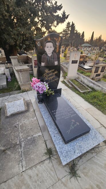 Başqa xidmətlər: Mütelif növ mərmər daşlarından Abidə işləri;- — 3