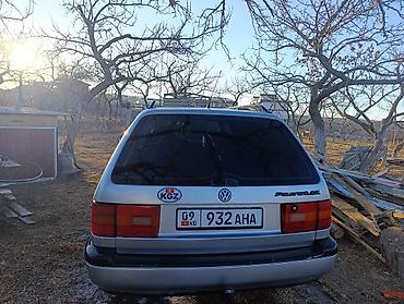 Volkswagen: Volkswagen Passat: 1994 г., 2 л, Механика, Бензин, Универсал — 23