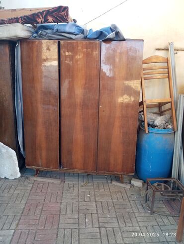 mebel qapi: Elə vəziyətdədi